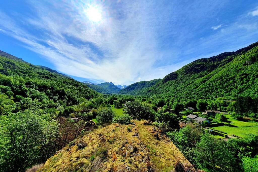 Maison Au Coeur Des Pyrenees Perles-et-Castelet Exteriör bild